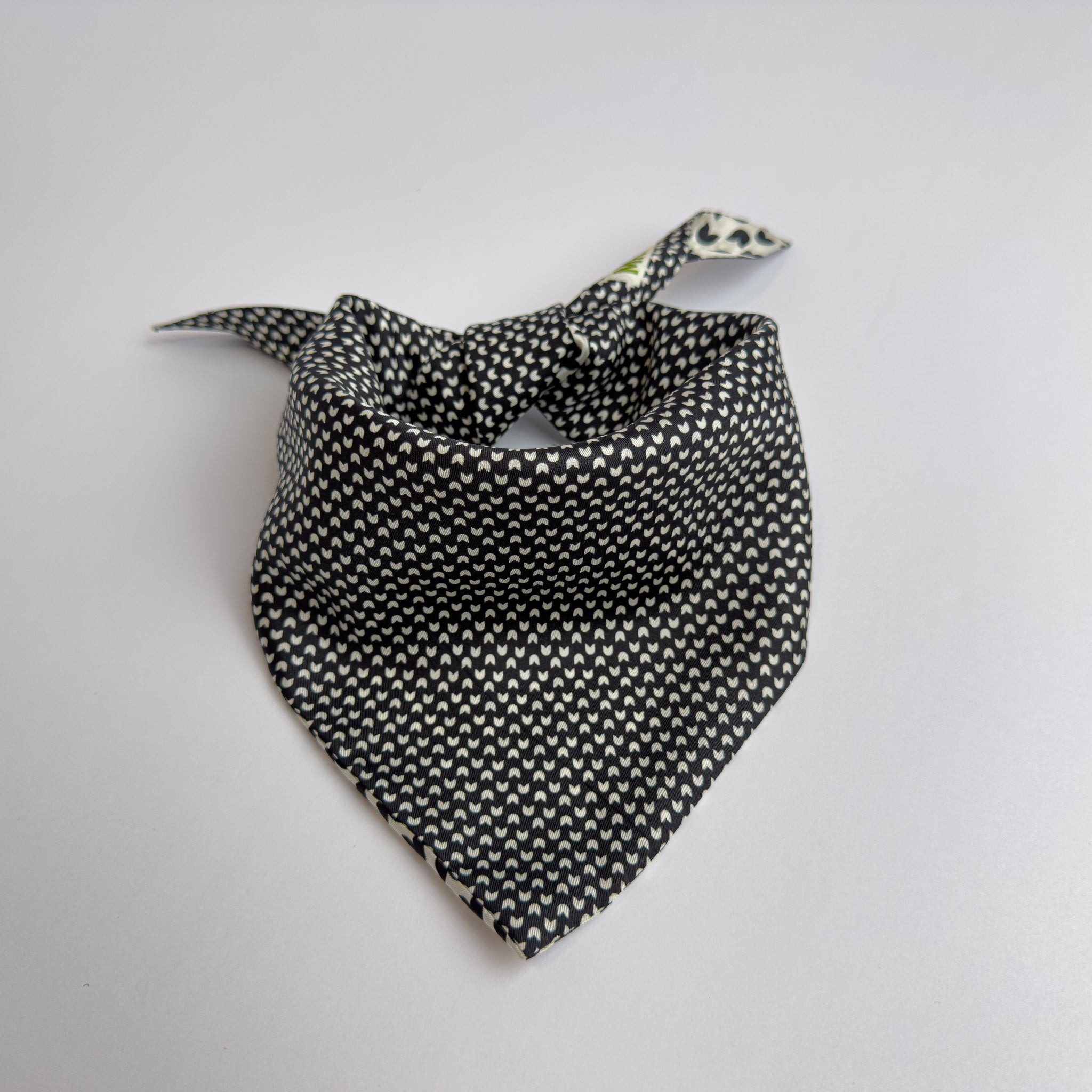Dog Bandana - Ivory Noir