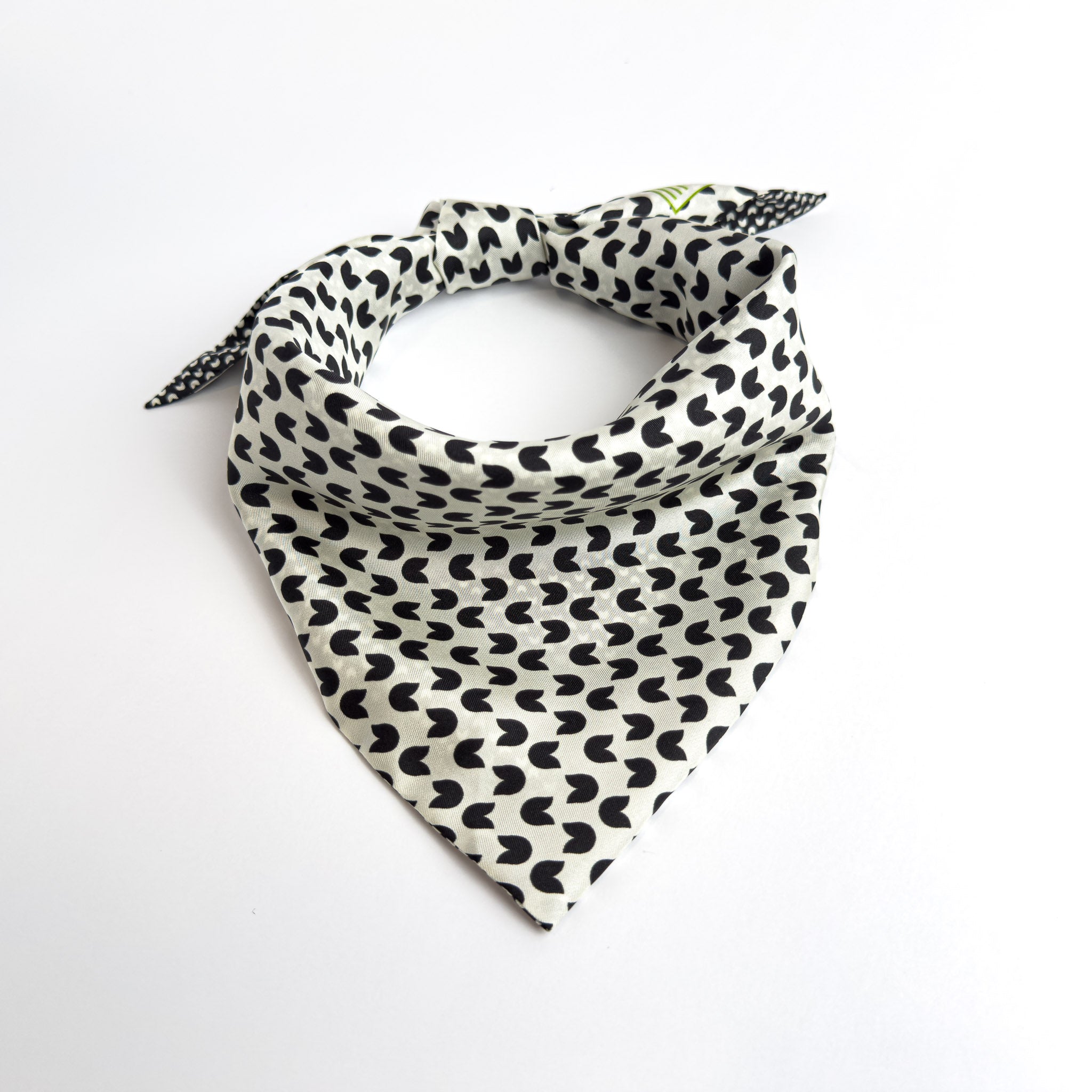 Dog Bandana - Ivory Noir